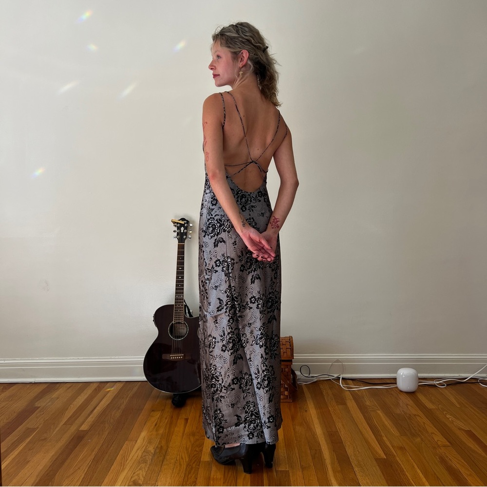 Reformation Adkins Dress | Lacy 🕸Silk🕸 🎉SALE🎀 NEW - Picture 4 of 14
